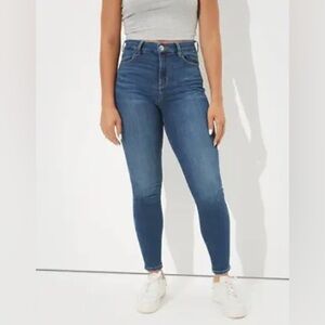 AMERICAN EAGLE next level‎ stretch curvy high-rise jegging size 4 Short